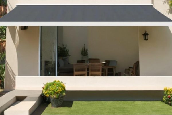 store-banne-4-metres-blanc-aluminium-toile-grise-zoom